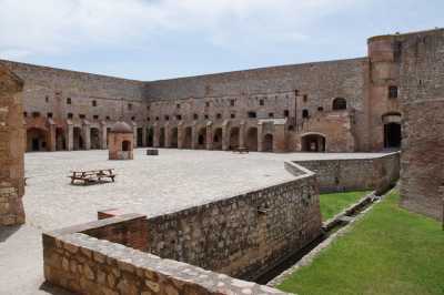 Forteresse de Salses