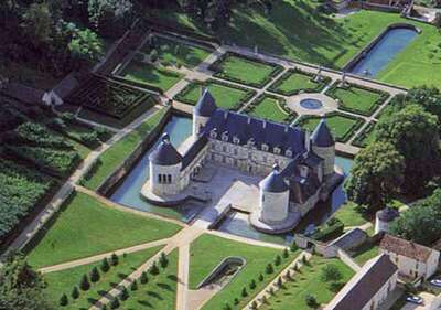 CHATEAU-BUSSY-RABUTIN