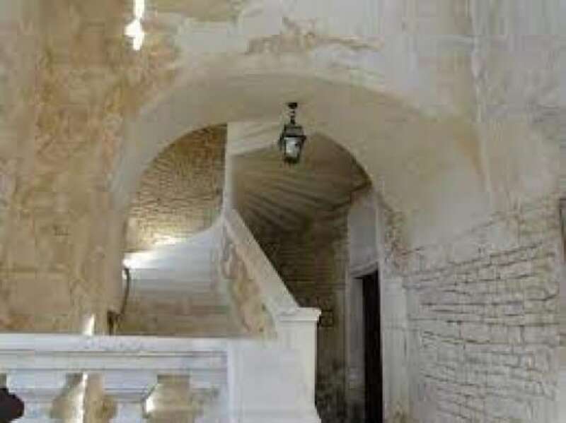 Chateau de Neuvicq-le-chateau