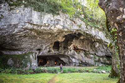 Grotte de Sare