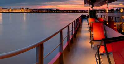 Bordeaux : Diner-croisiere sur la Garonne
