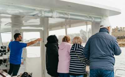 Saint-malo : Visite Guide en Bateau Avec Capitaine Local