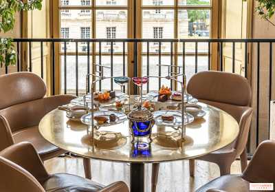 VERSAILLES : DEJEUNEUR CHEZ ORE ET BILLET COUPE FILE