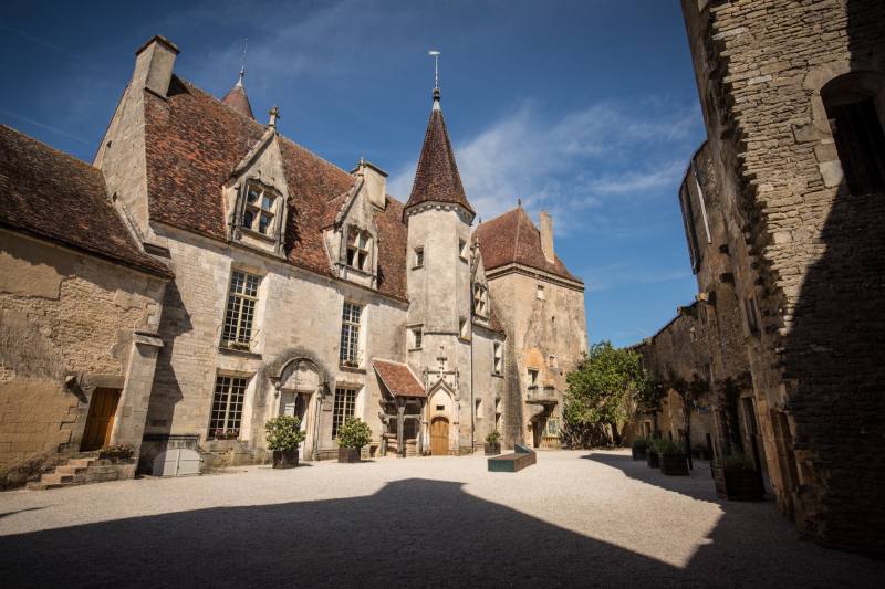 Chateau de Chateauneuf en Auxois