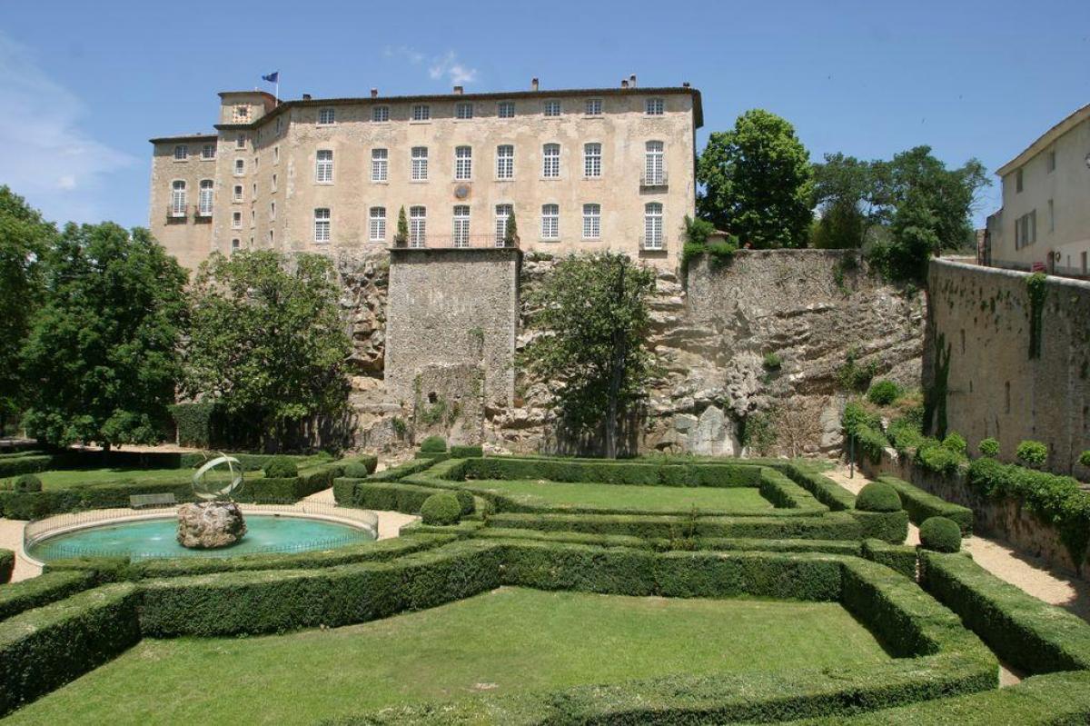 Chateau d'Entrecasteaux