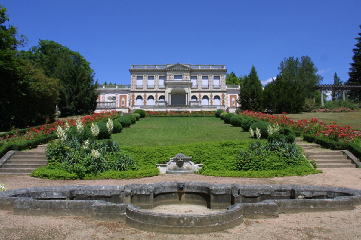 Chateau de la Louviere