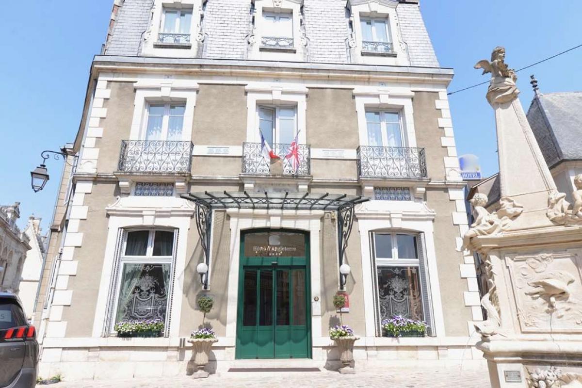 BEST WESTERN PLUS HOTEL D'ANGLETERRE |  CHATEAUX EN FRANCE