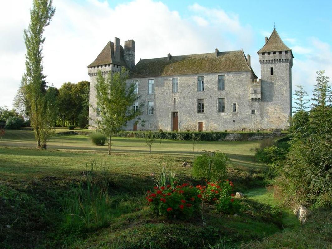 CHATEAU DE GAGEAC |  CHATEAUX IN FRANCE