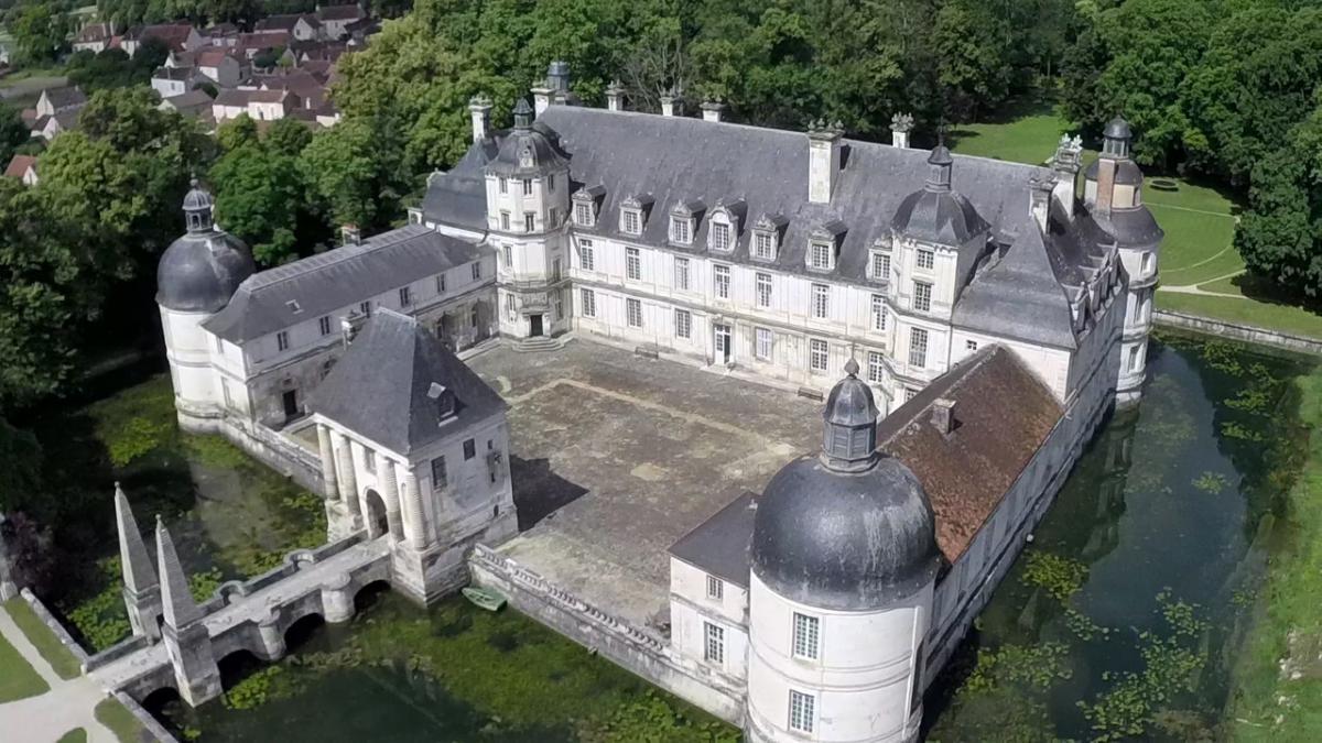 CHATEAU DE TANLAY |  CHATEAUX IN FRANCE