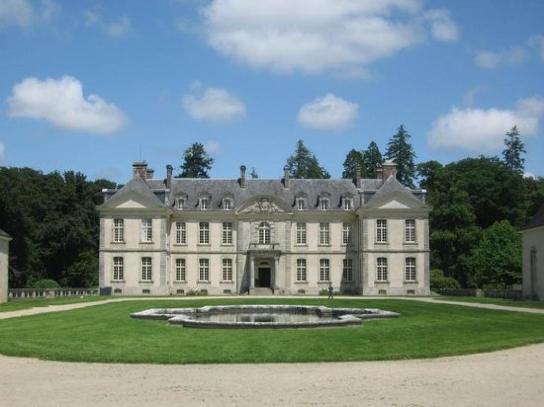 CHATEAU KERGUEHENNEC  |  CHATEAUX IN FRANCE