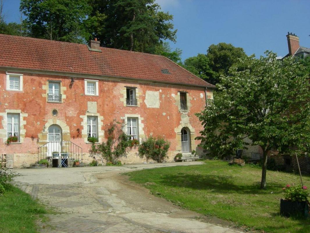 FERME ROSE |  CHATEAUX IN FRANCE