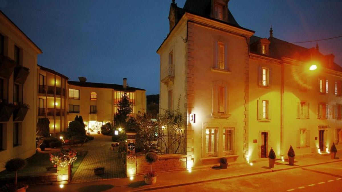GRAND HOTEL DE SARLAT |  CHATEAUX EN FRANCE