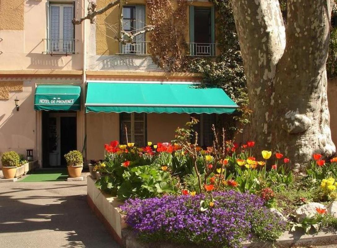 HOTEL DE PROVENCE |  CHATEAUX IN FRANCE