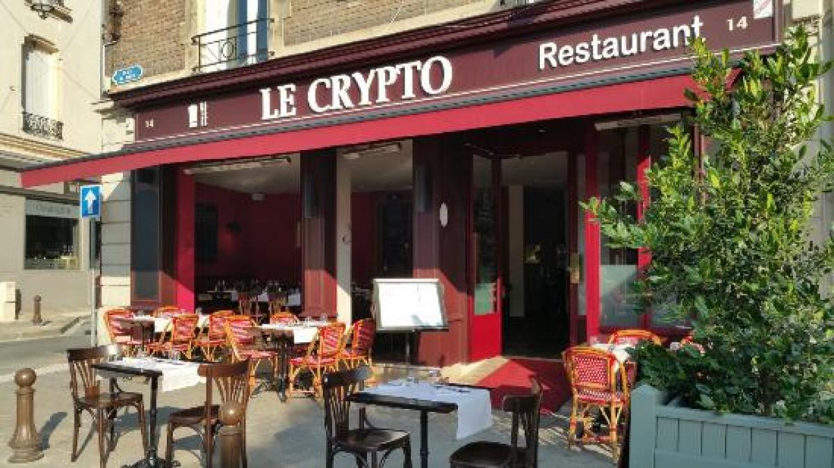 LE CRYPTO |  CHATEAUX EN FRANCE