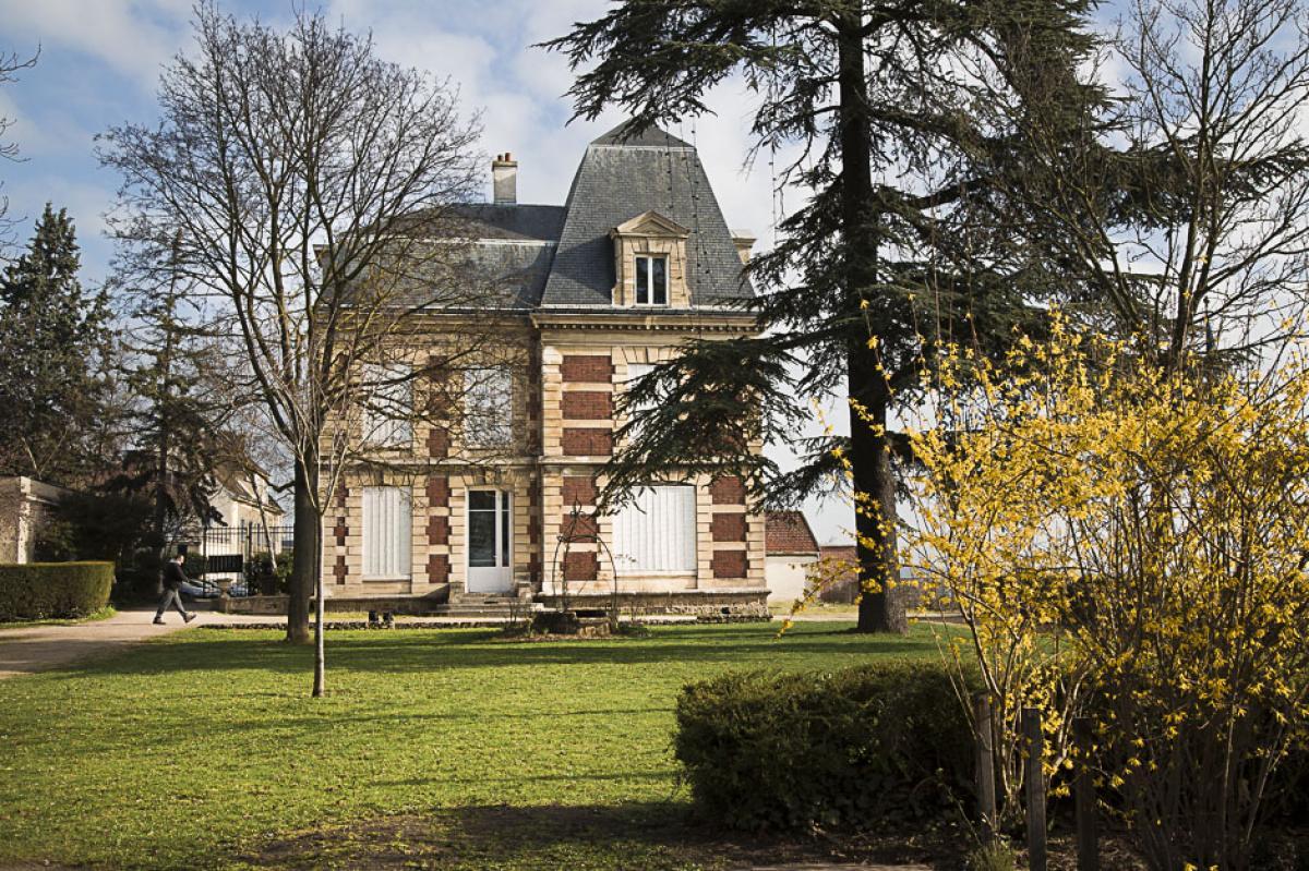 MUSEE CAMILLE PISSARRO |  CHATEAUX IN FRANCE