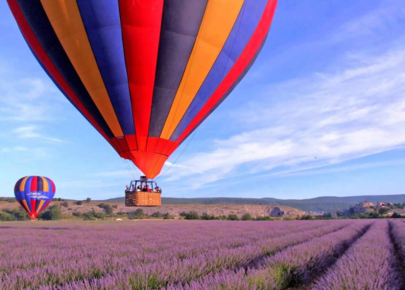 Provence : Vol Montgolfiere Avec Toast de Celebration